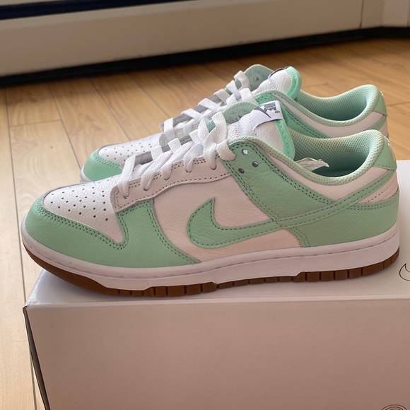 Nike low dunks turquoise and white - Picture 2 of 7